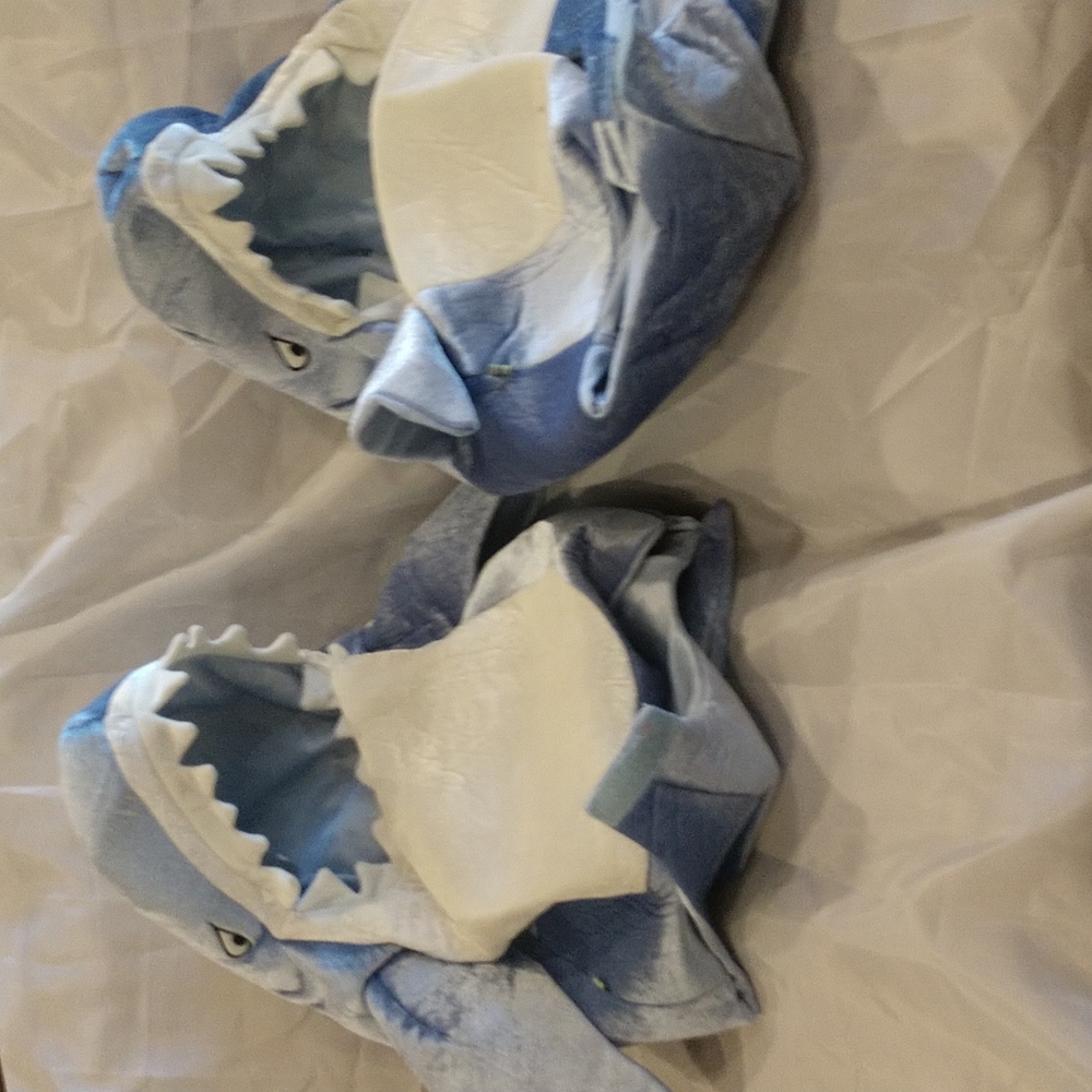 baby shark Halloween costume